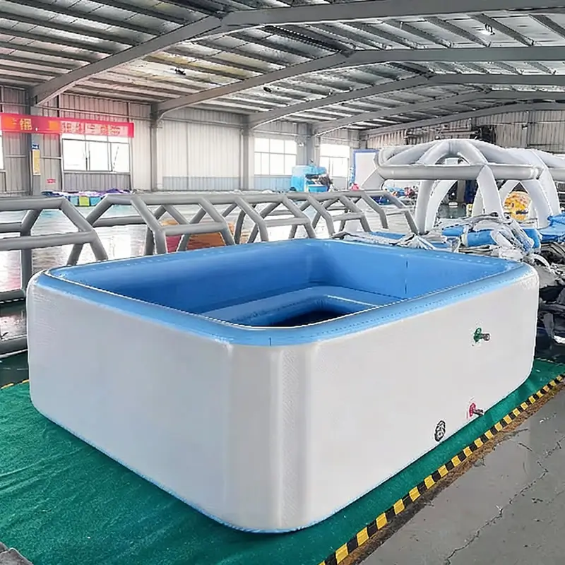 Square inflatable swimming pool