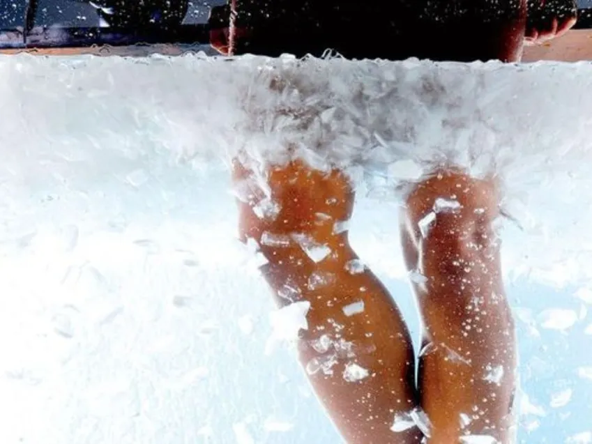 Ice Bath vs Cold Shower: Benefits, Differences & Which Is Better for Recovery?