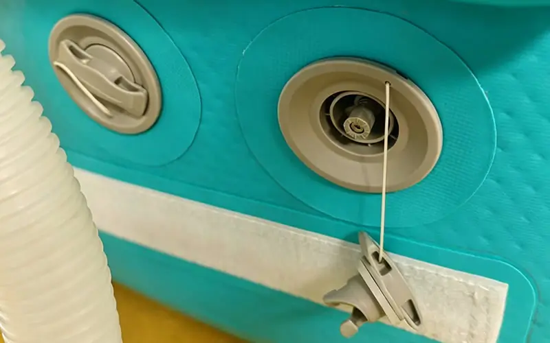 Drop-stitch pool inflation valve